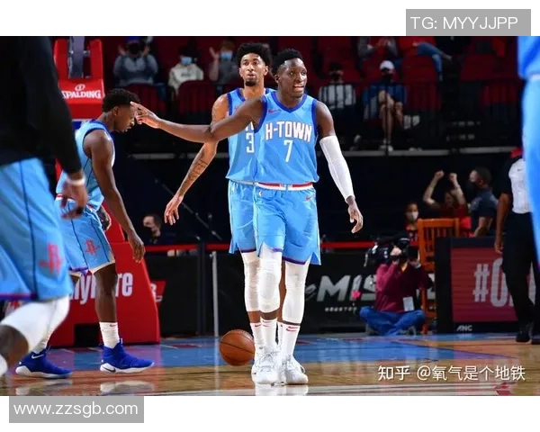 开拓者与火箭激战正酣精彩直播全程回顾与分析 开拓者与火箭激战正酣精彩直播全程回顾与分析