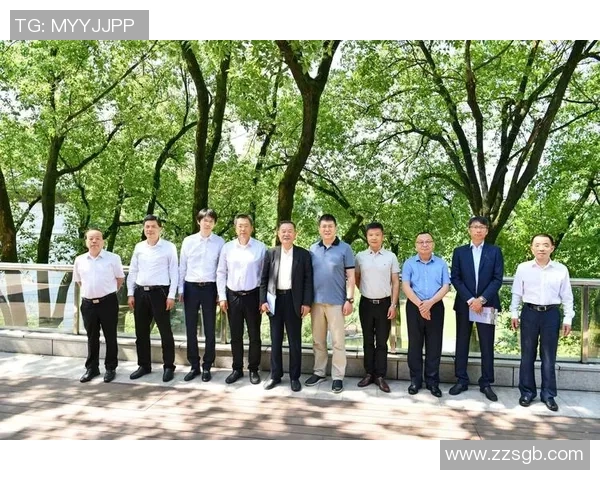 徐昕:探索科技与人文交汇的未来之路与创新思维的启发 徐昕:探索科技与人文交汇的未来之路与创新思维的启发